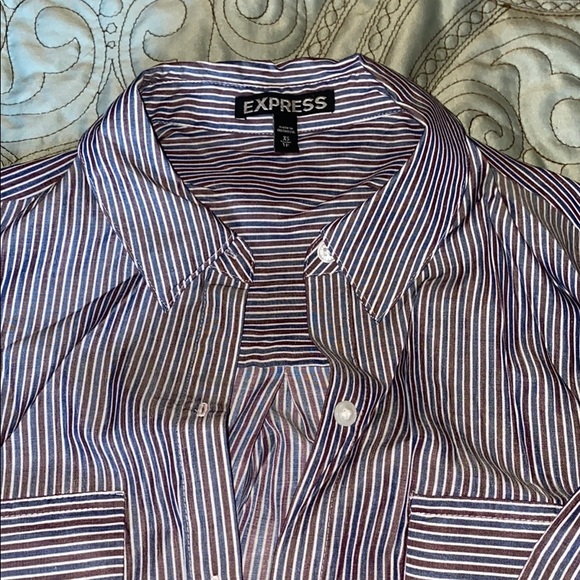Express button down - Picture 2 of 3